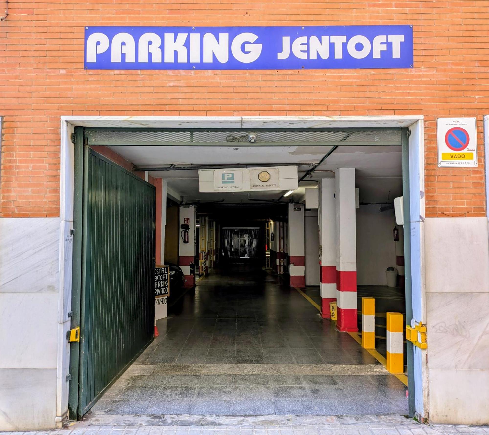 Hostal Jentoft Sevilha Exterior foto